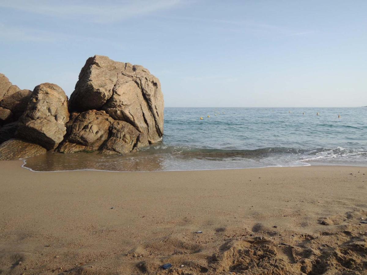 Luxury Family 2Br - Prime Location, Walk To Beach & Shopping, Sunny Balcony - Totolulu Cannes Hoche 外观 照片