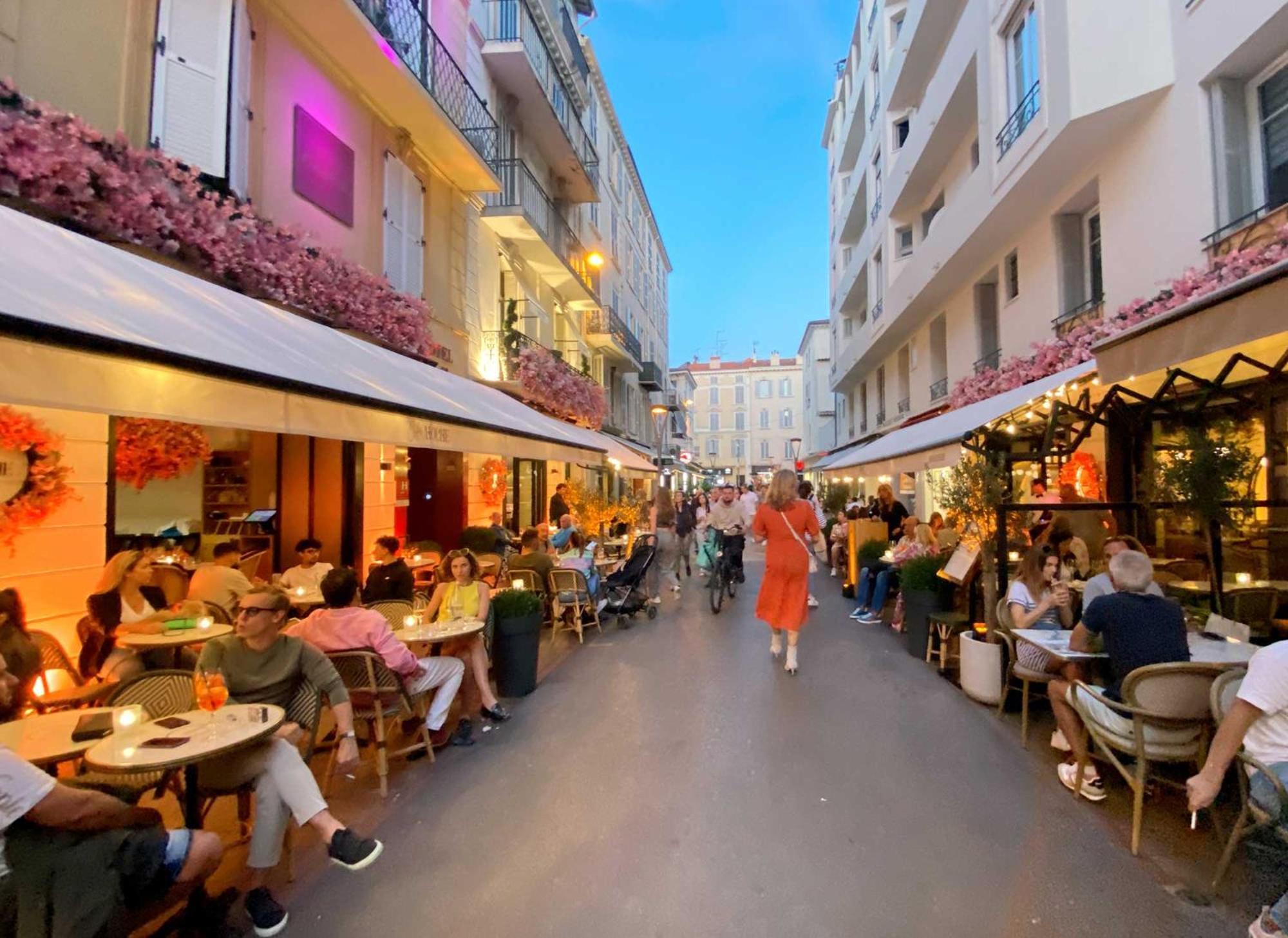Luxury Family 2Br - Prime Location, Walk To Beach & Shopping, Sunny Balcony - Totolulu Cannes Hoche 外观 照片