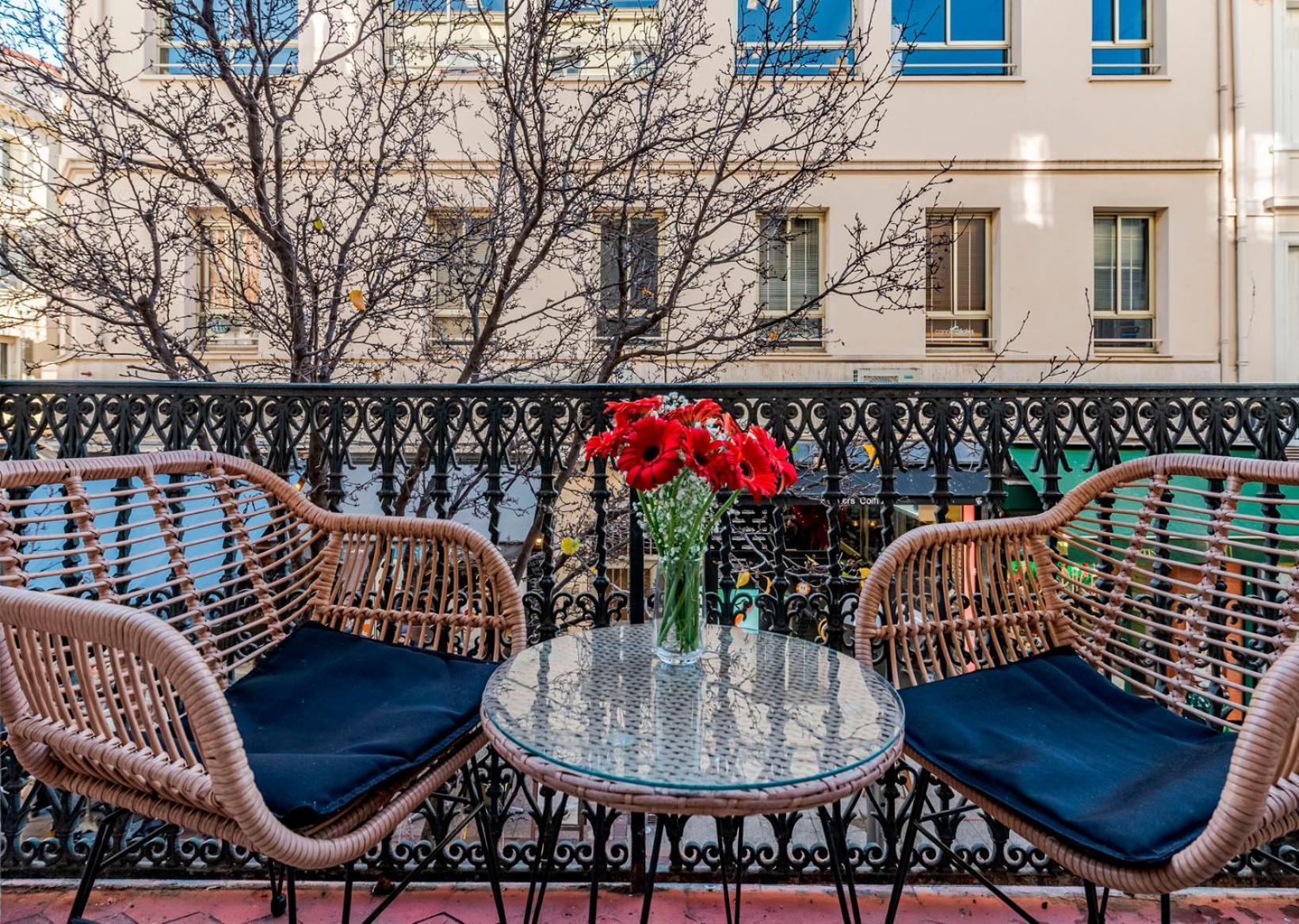 Luxury Family 2Br - Prime Location, Walk To Beach & Shopping, Sunny Balcony - Totolulu Cannes Hoche 外观 照片